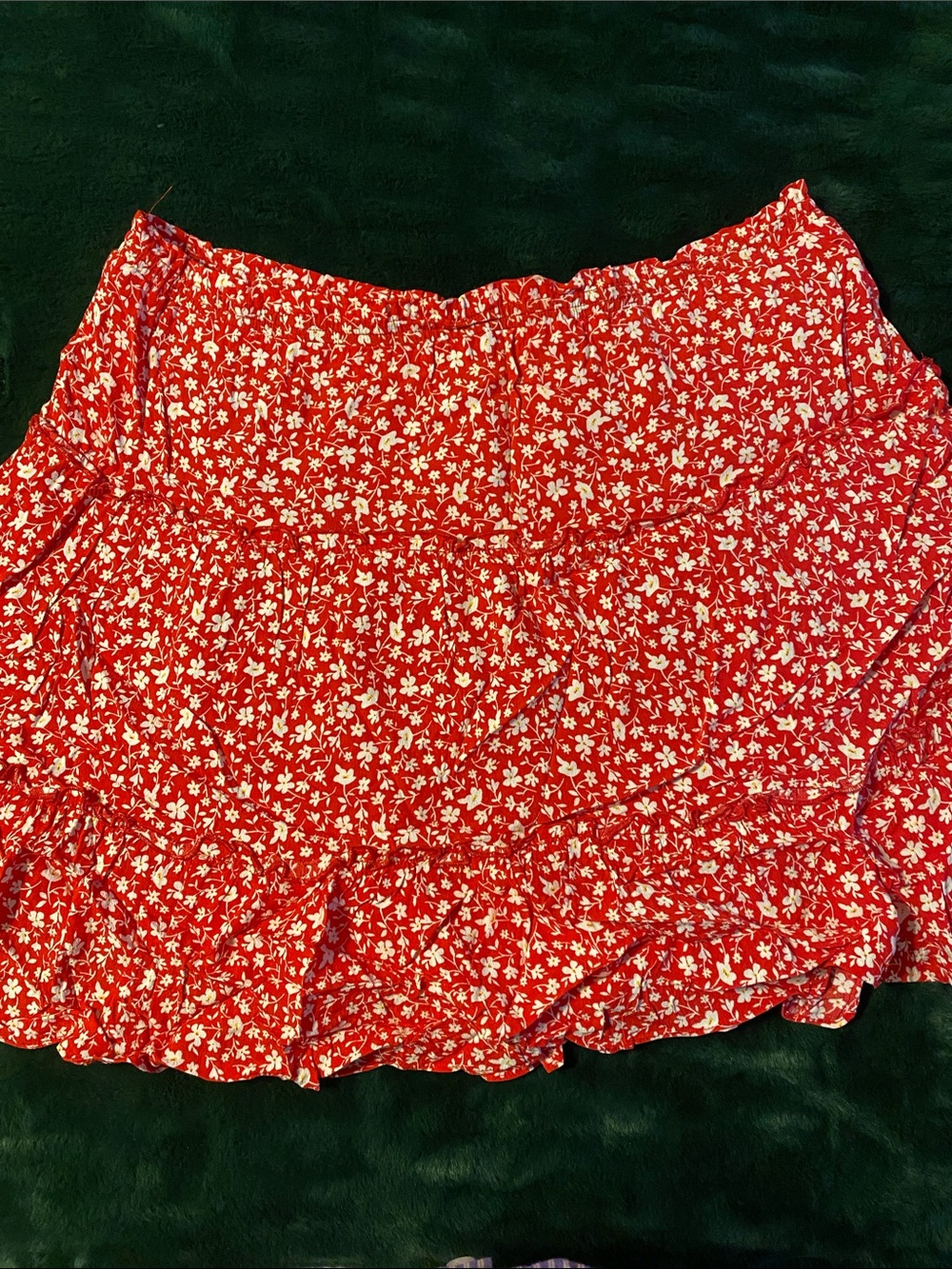 Skies Are Blue Red Mini Skirt with White Floral Print - Picture 1 of 4